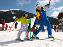 Snowlyland leçon de ski pour enfants Snow & Fun Hinterglemm