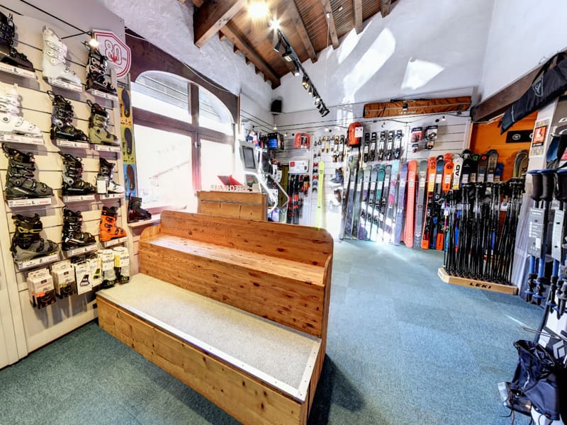 Verleihshop Ekosport-Rent Riquet Sport Village in 1 rue du Mail, Serre Chevalier Villeneuve