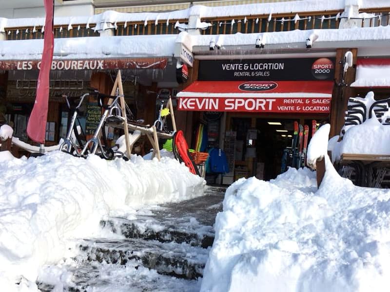 Verleihshop Kevin Sport in 128 place de Belledonne, Chamrousse