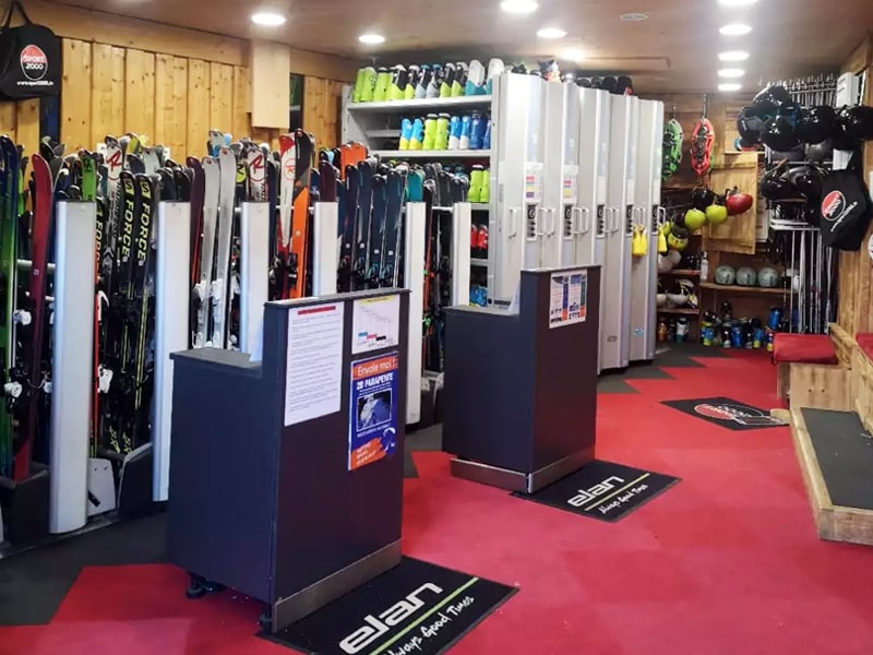 Verleihshop Loca Ski in 191 avenue du Mont d'Arbois BP9, Saint Gervais Les Bains