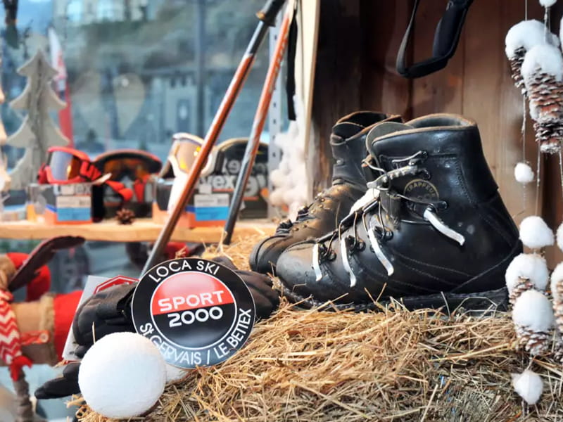 Verleihshop Loca Ski in 191 avenue du Mont d'Arbois BP9, Saint Gervais Les Bains