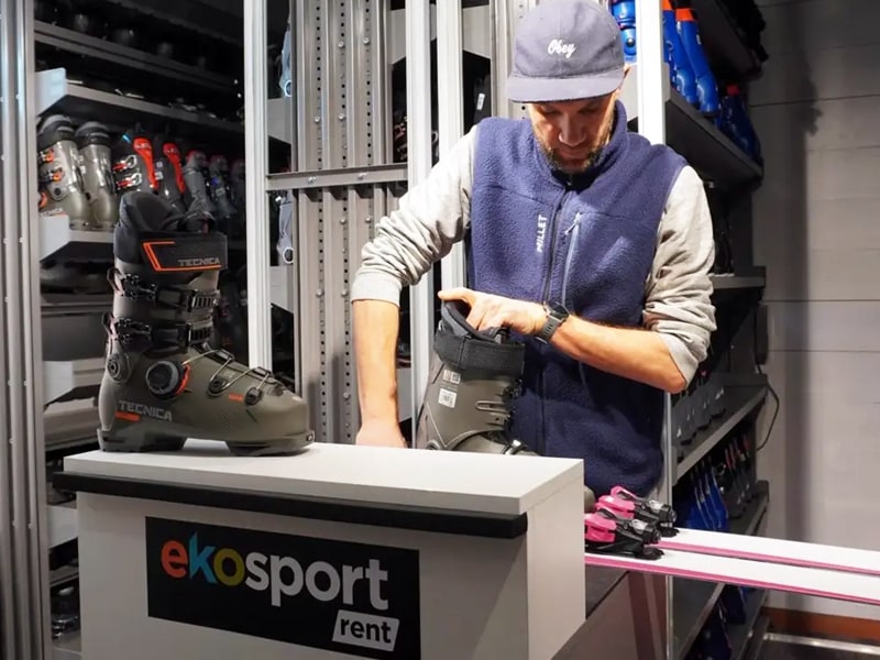 Verleihshop Ekosport-Rent Versant Est in 24 Place du Petit Casino, La Clusaz