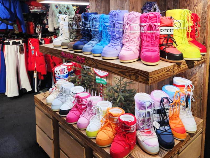 Verleihshop Contat Sports in 421 rue du centre - Résidence Le Mont Chéry, Les Gets