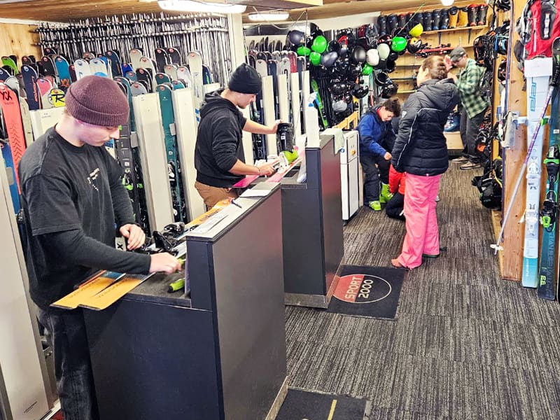 Verleihshop Loca Ski in 4360 Route du Bettex, Saint Gervais Les Bains