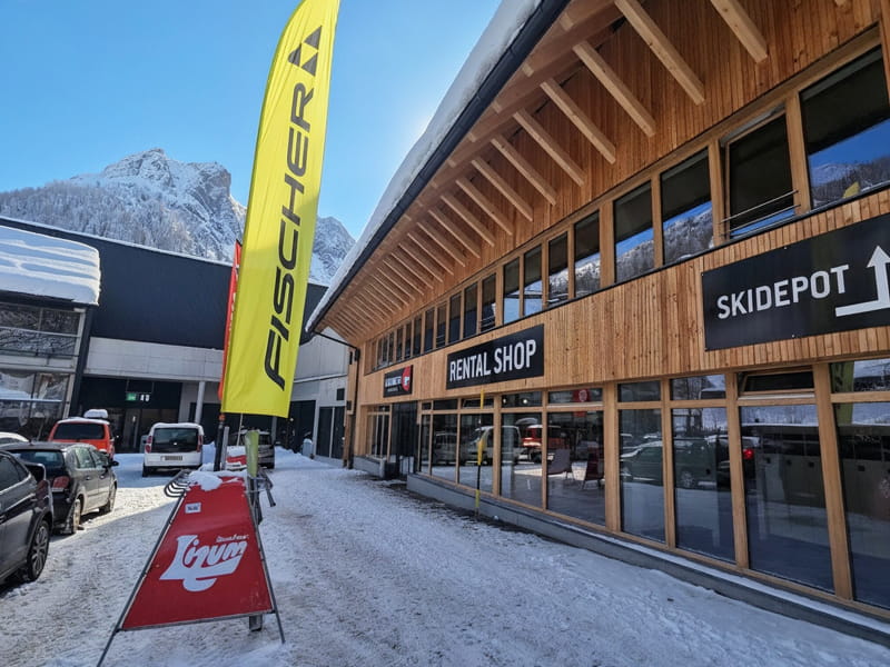 Verleihshop Tip Top Rentalshop in Axamer Lizum 6, Axams