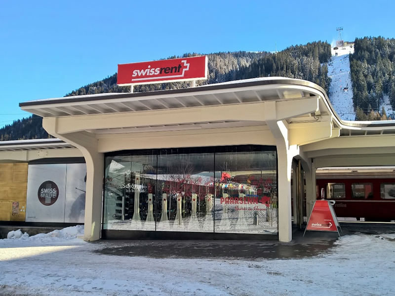 Verleihshop Paarsenn Sports swissrent in Bahnhof Rhätische Bahn, Davos-Platz