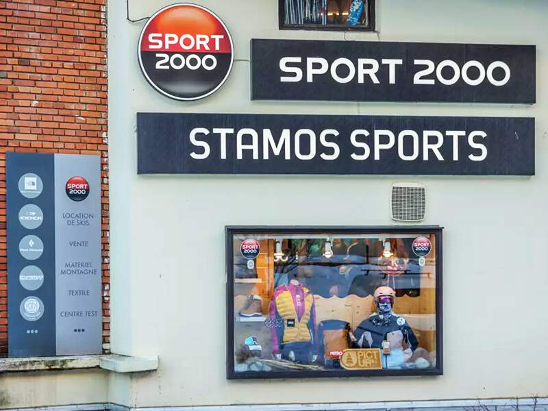 Verleihshop Stamos Sports in Centre commercial Grand Roc, Argentière