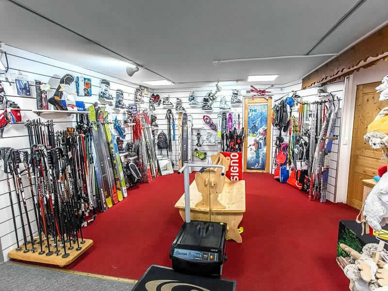 Verleihshop Pierre Leroux Sports in Centre Commercial, La Plagne - Villages