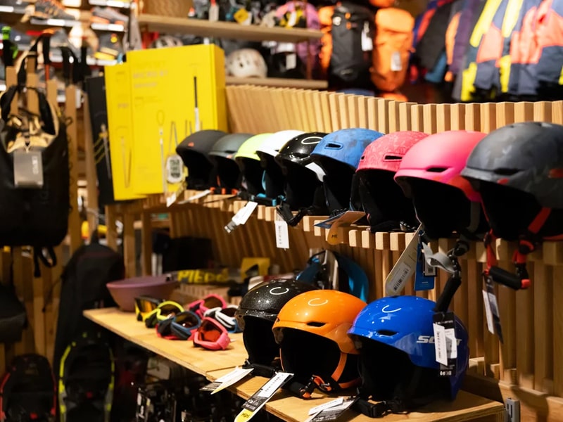 Verleihshop Outdoor in Dorfstrasse 103, Grindelwald