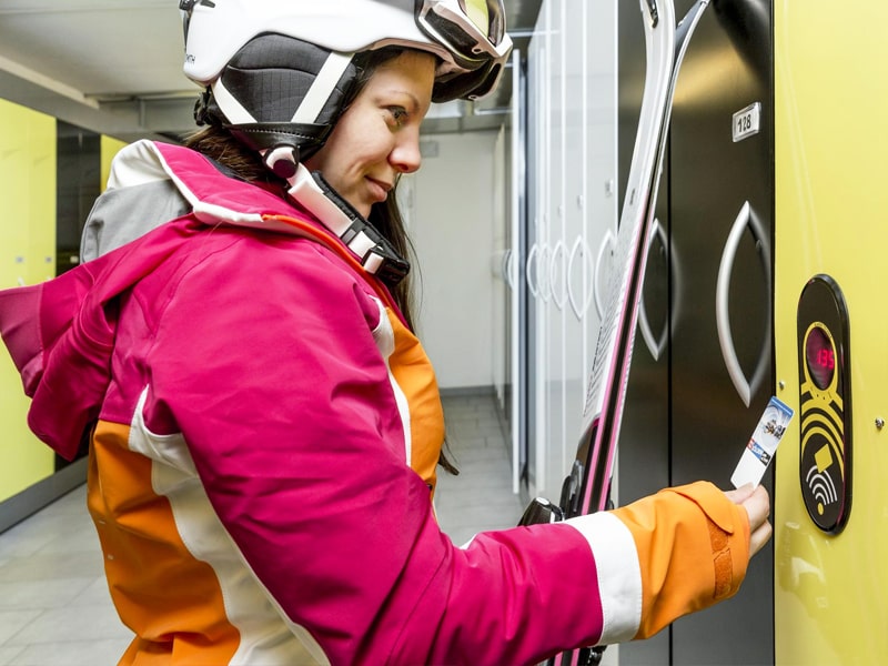 Verleihshop Sporthütte Fiegl in Dorfstrasse 119, Sölden