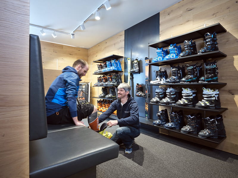 Verleihshop Bernet Sport in Dorfstrasse 128, Grindelwald