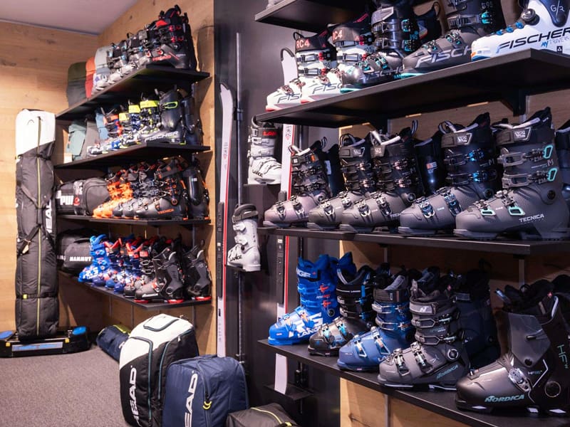 Verleihshop Bernet Sport in Dorfstrasse 128, Grindelwald