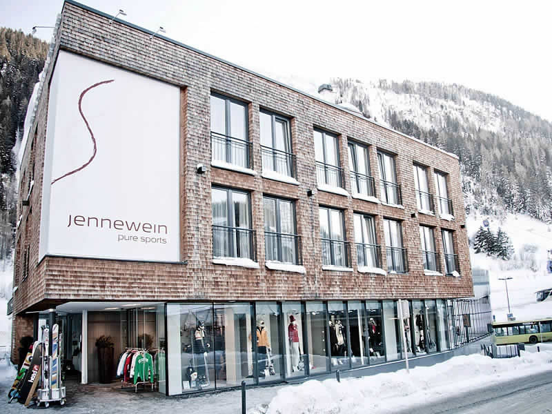 Verleihshop SPORT 2000 Jennewein in Dorfstrasse 2, St. Anton am Arlberg