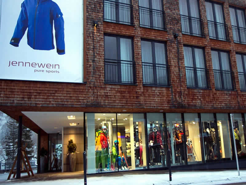 Verleihshop SPORT 2000 Jennewein in Dorfstrasse 2, St. Anton am Arlberg