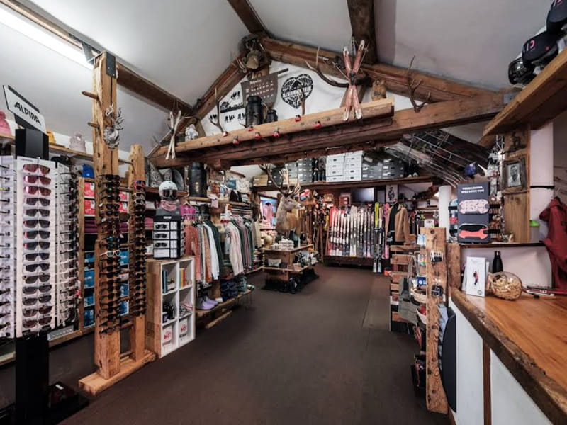 Verleihshop Burgener Sport in Fiescheralp [direkt neben Luftseilbahn], Fiesch