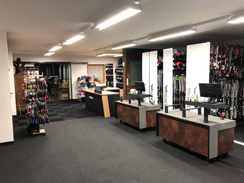 Verleihshop SPORT 2000 Areit in Flugplatzstrasse 16, Zell am See