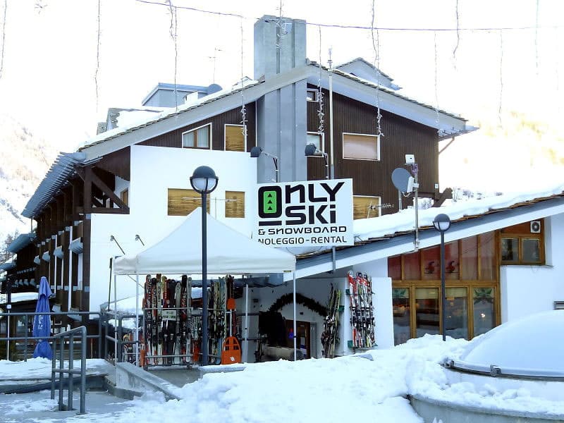 Verleihshop Only Ski & Snowboard in Fraz. Entreves 122, La Thuile