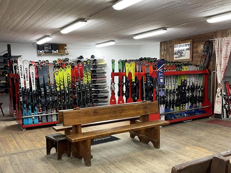 Verleihshop Noleggio Sci La Soletta in Frazione Pila, 45, Gressan