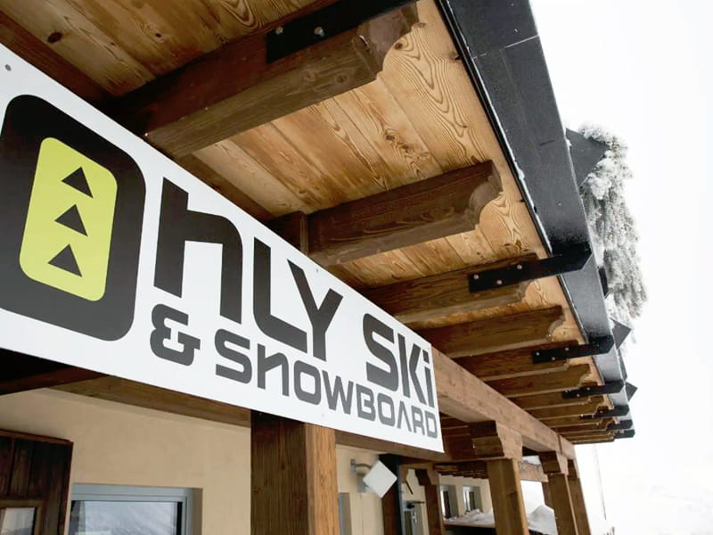 Verleihshop Only Ski & Snowboard in Funivia Les Suches (stazione a monte), La Thuile
