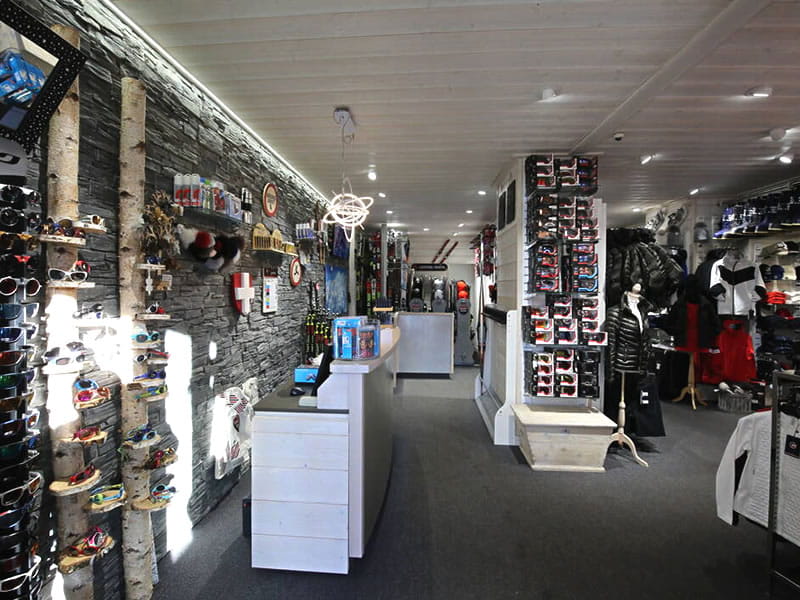 Verleihshop Alp Sports in Galerie Commerciale Plateau de Morel, Meribel