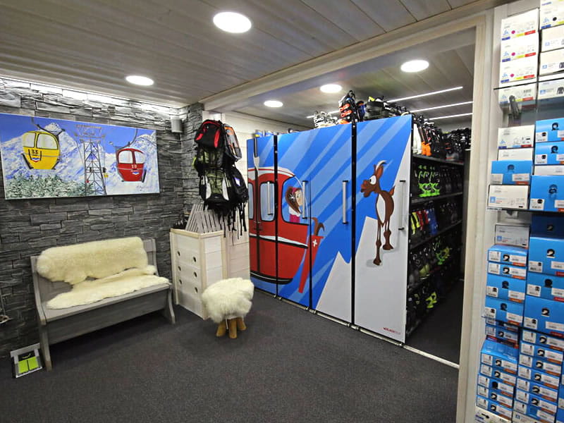 Verleihshop Alp Sports in Galerie Commerciale Plateau de Morel, Meribel