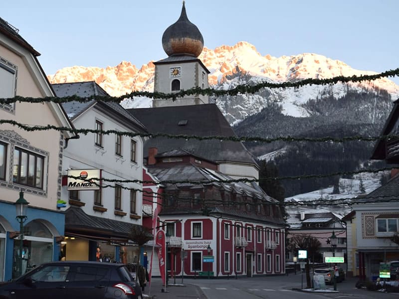 Verleihshop SPORT 2000 Mandl in Hauptplatz 59, Gröbming