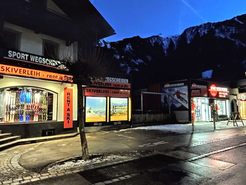 Verleihshop SPORT 2000 Wegscheider in Hauptstrasse 471a, Mayrhofen