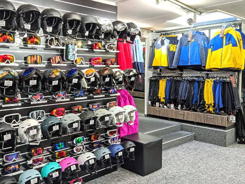 Verleihshop SPORT 2000 Wegscheider in Hauptstrasse 471a, Mayrhofen