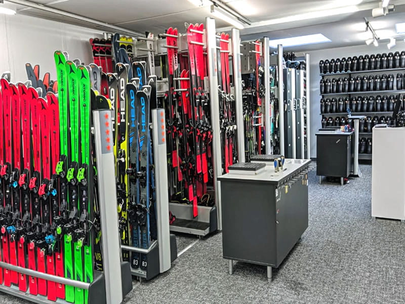 Verleihshop SPORT 2000 Wegscheider in Hauptstrasse 471a, Mayrhofen