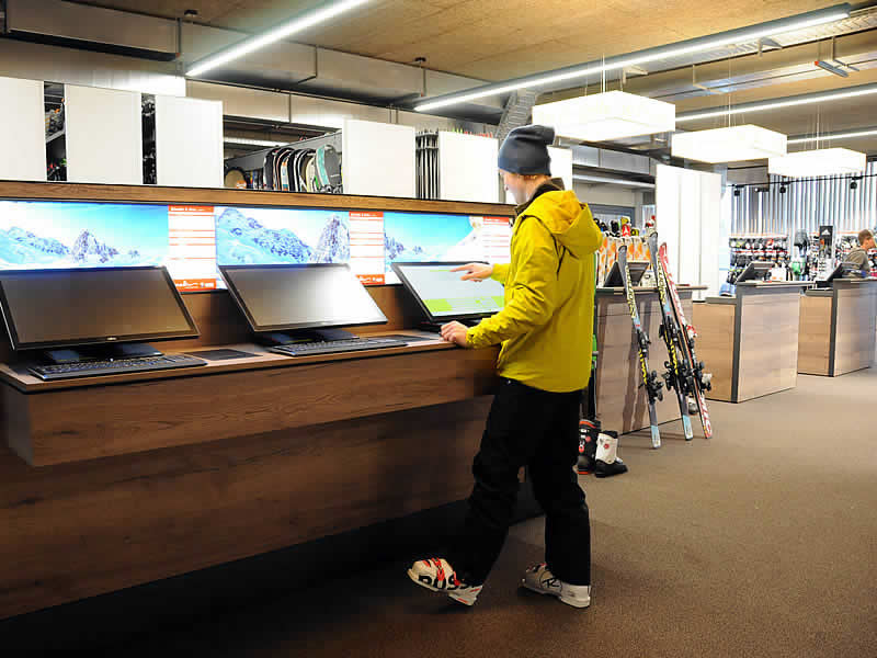 Verleihshop Sport & Mode Natter in Talstation Bergbahnen Mellau, Mellau