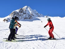 Cours de ski en groupe pour adultes de l’école de ski Snowsports Mayrhofen