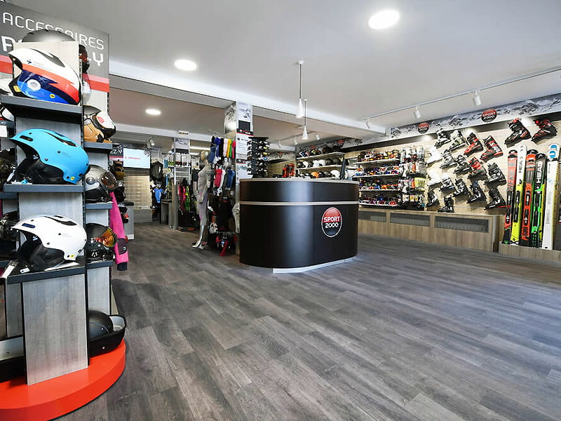 Verleihshop Ski Plus in Immeuble la Résidence, Courchevel 1650