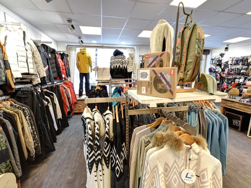 Verleihshop Atou Sport in 474 Route du Col du Sabot - Les balcons de Vaujany, Vaujany