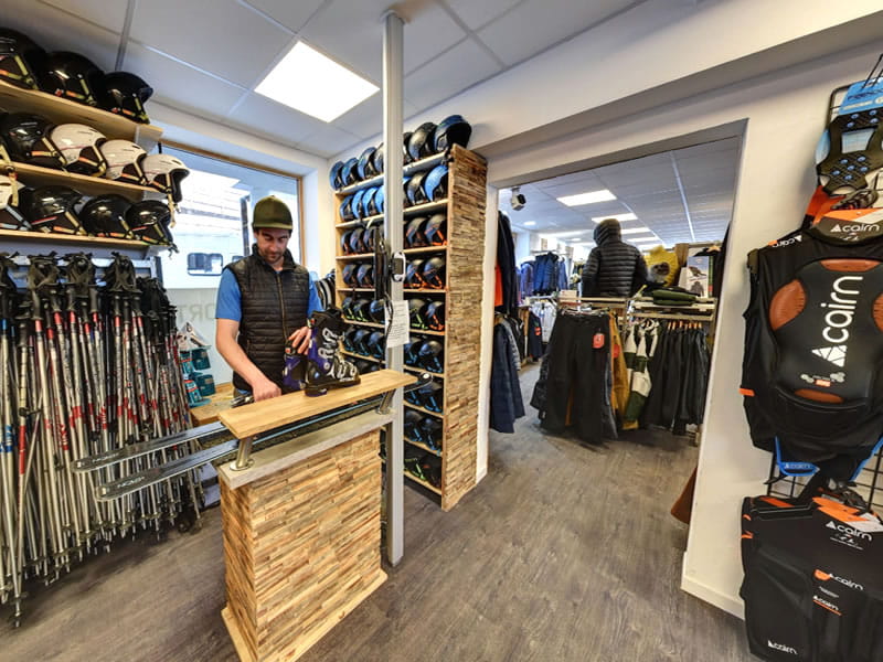 Verleihshop Atou Sport in 474 Route du Col du Sabot - Les balcons de Vaujany, Vaujany