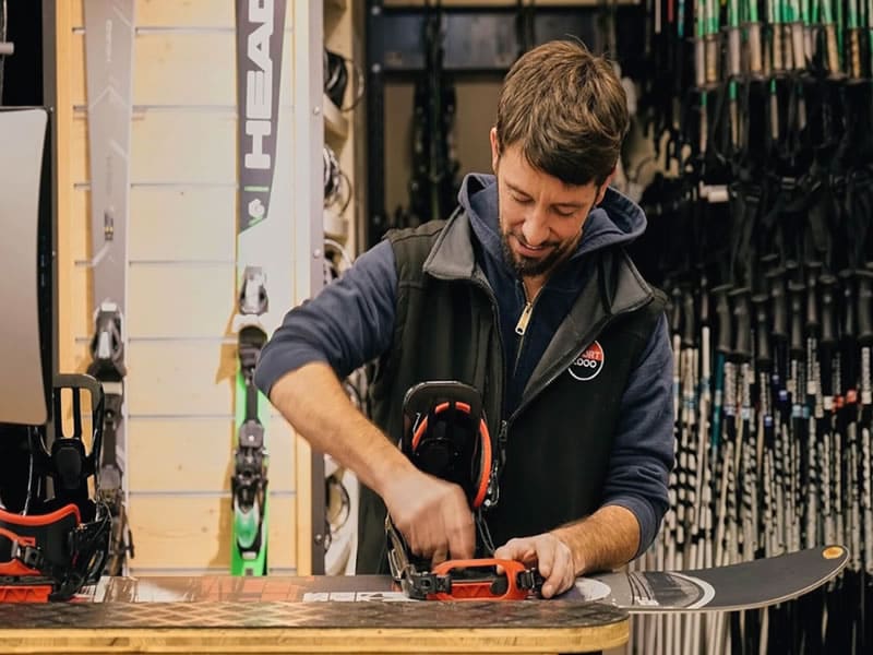 Verleihshop Eskiador in Les Temples du Soleil, Val Thorens