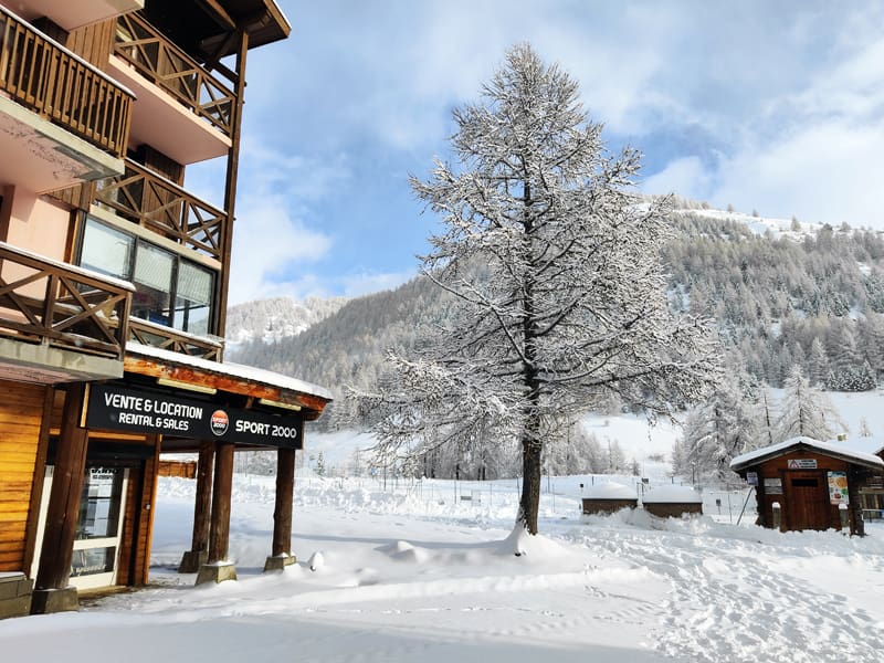 Verleihshop Mountain Paradise Labrau in Lieu dit Labrau - Résidence le schuss, La Foux d’Allos