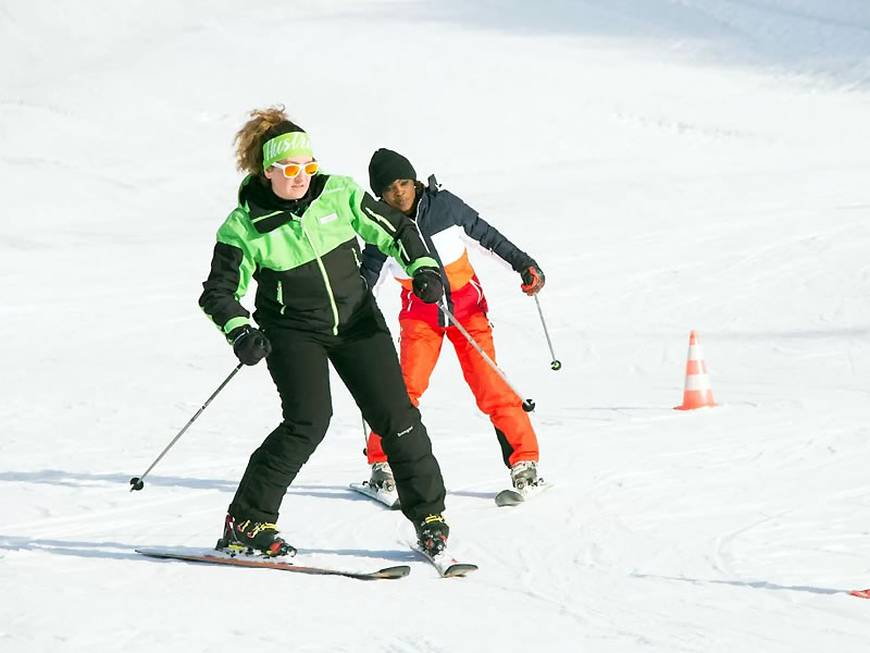 Verleihshop Skischule Aktiv Brixen in Liftweg 1, Brixen im Thale