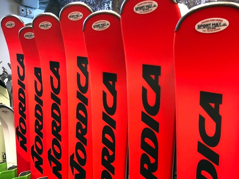 Verleihshop Sport Max Folgaria in Località Fondo Grande 52 [sotto all'Hotel Kube], Folgaria