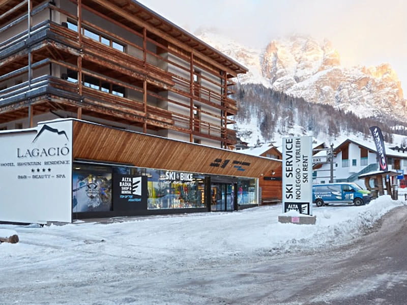 Verleihshop Alta Badia Shop & Rental in Micurá de Rü 48, Alta Badia-San Cassiano/Sankt Kassian