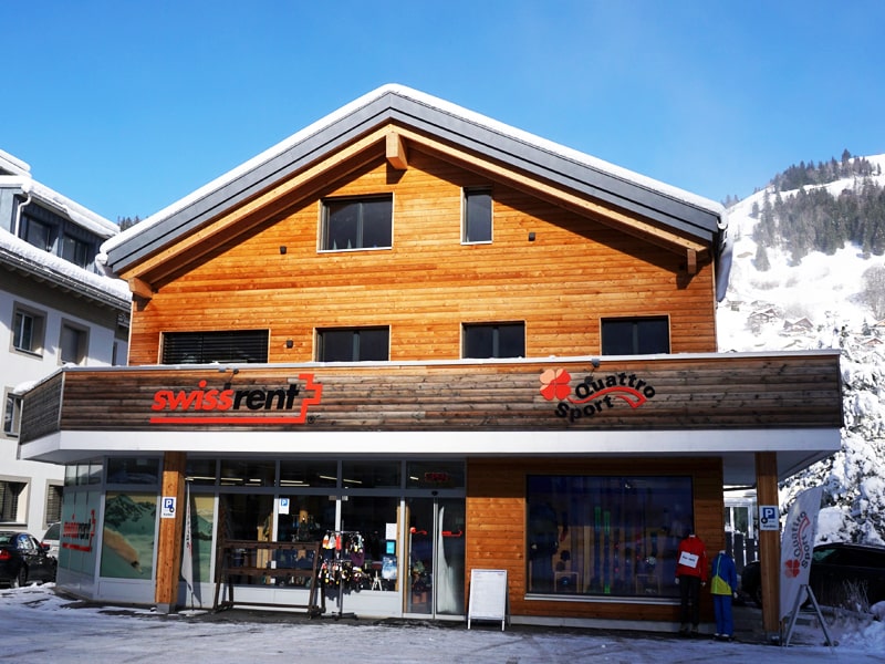 Verleihshop Swissrent Quattro in Parkplatz Titlisbahnen - Engelbergerstrasse 38, Engelberg