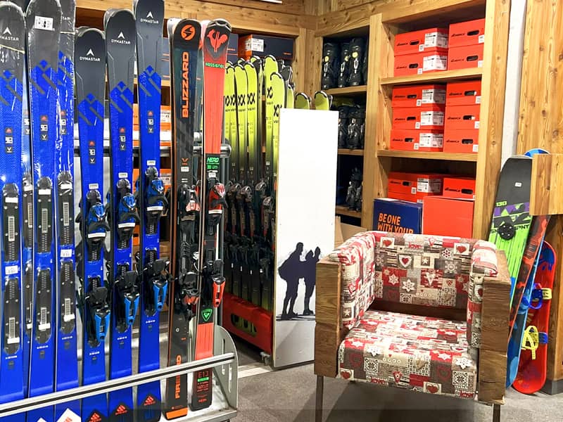 Verleihshop Maison Clataud Sport in Piazza Assietta, 16, Sauze d’Oulx