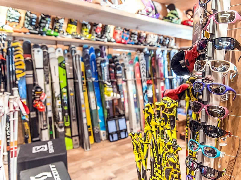 Verleihshop Boraso Sport in Place des Dolomites, Val d Isere