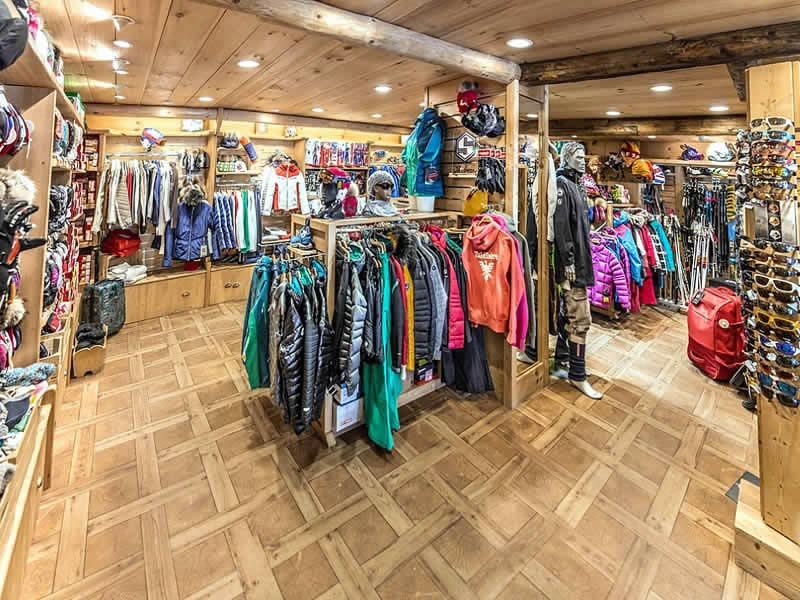 Verleihshop Boraso Sport in Place des Dolomites, Val d Isere