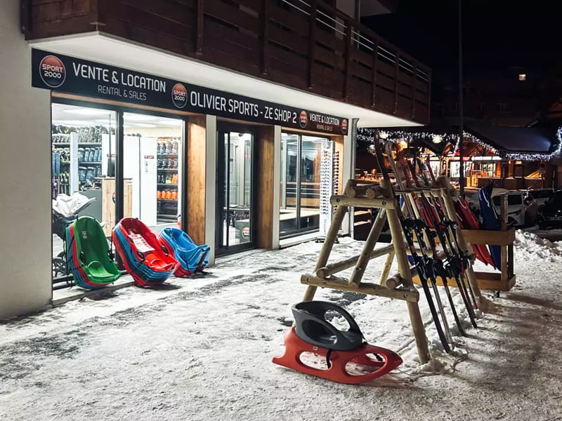 Verleihshop Ze Shop 2 in Place Joseph Paganon - Vieil Alpe, Alpe d’Huez