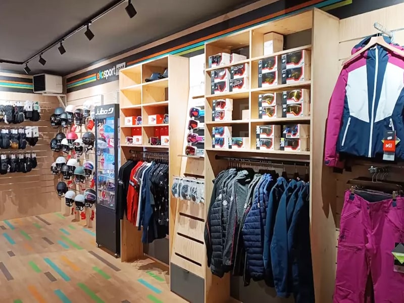 Verleihshop Ekosport-Rent Auriski in Résidence Odalys - Place des Orgières, Auris-en-Oisans