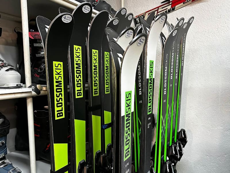 Verleihshop SPORT 2000 Azzurra Sport in Riedstrasse 10, Zermatt