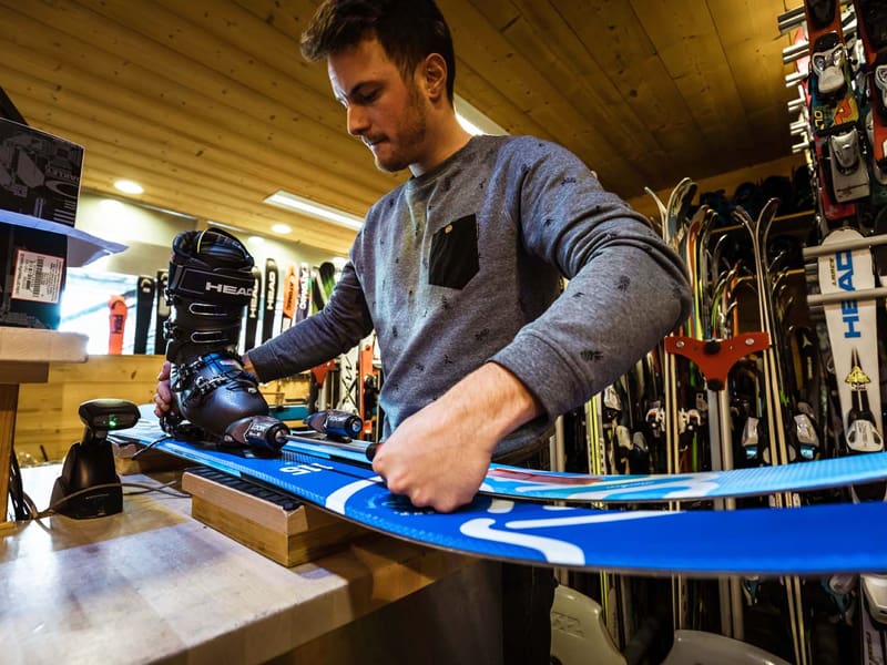 Verleihshop Snowline in Route du Village 4, Morgins
