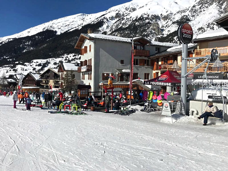 Verleihshop La Poudreuse in Rue des Rochers, Lanslevillard Val Cenis