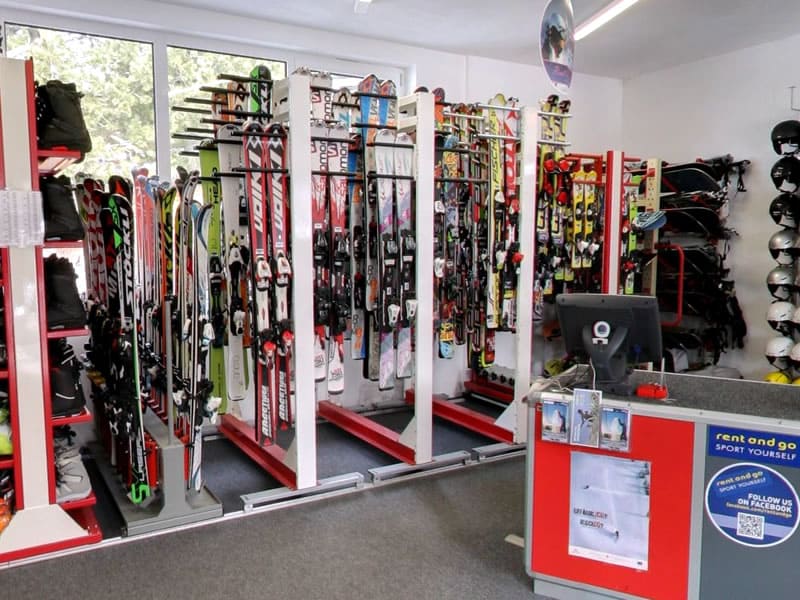 Verleihshop Sportservice Erwin Stricker Skihütte in Talstation Gondelbahn Pfannspitz, Brixen