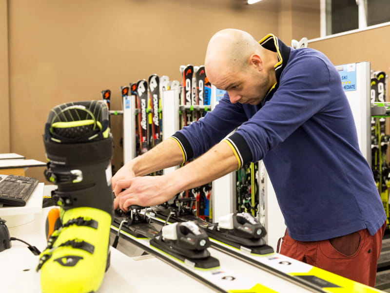 Verleihshop Rent & Go Drei Zinnen Ski & Bike in Talstation Kabinenbahn, Vierschach bei Innichen